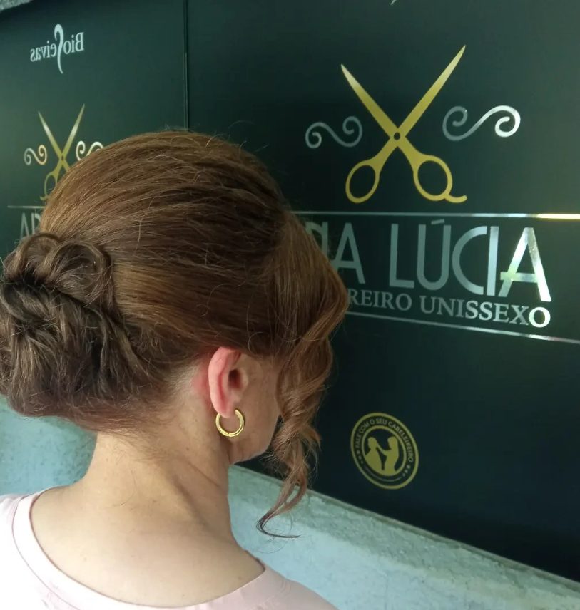 Coque elegante trabalhado